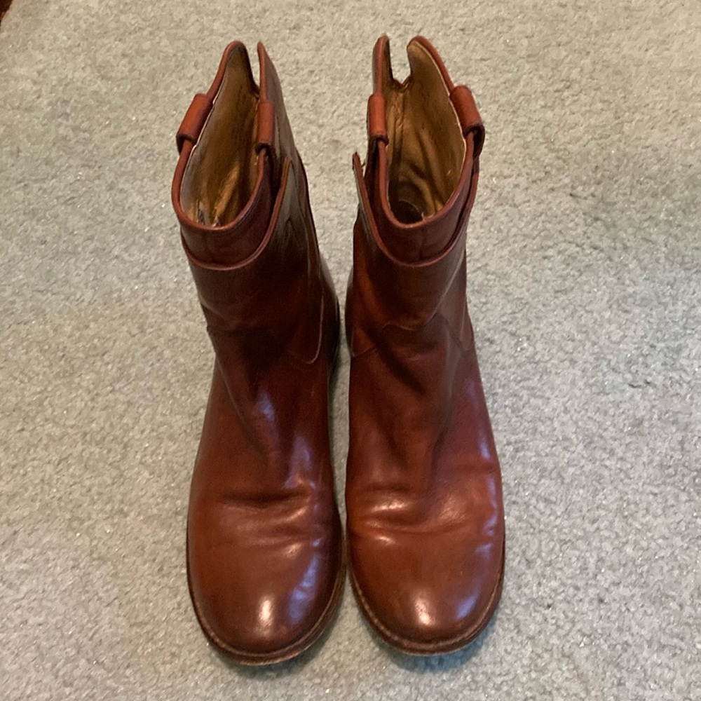 7.5 Frye Ankle Boots